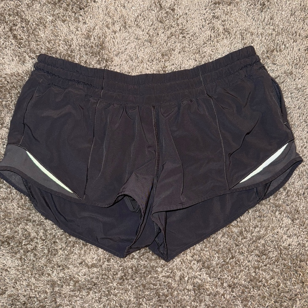 Charcoal Lululemon Hotty Hot 2.5 short